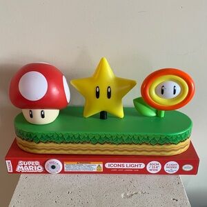 Nintendo light Super Mario Icons Mushroom star flower NEW lamp gamer adorable